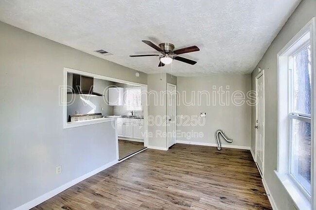 Photo - 1503 Bland St House