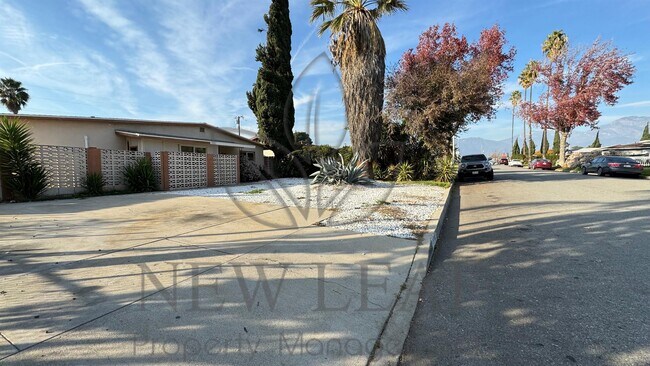 Building Photo - 10148 Felipe Ave