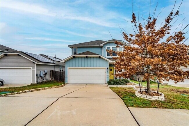 Foto del edificio - Four Bedroom Home Available for June Move-In!