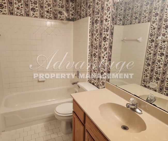 Building Photo - Nice Home in Cordova