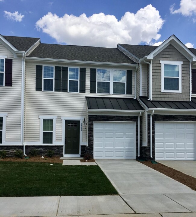 Building Photo - 7411 Red Mulberry Way