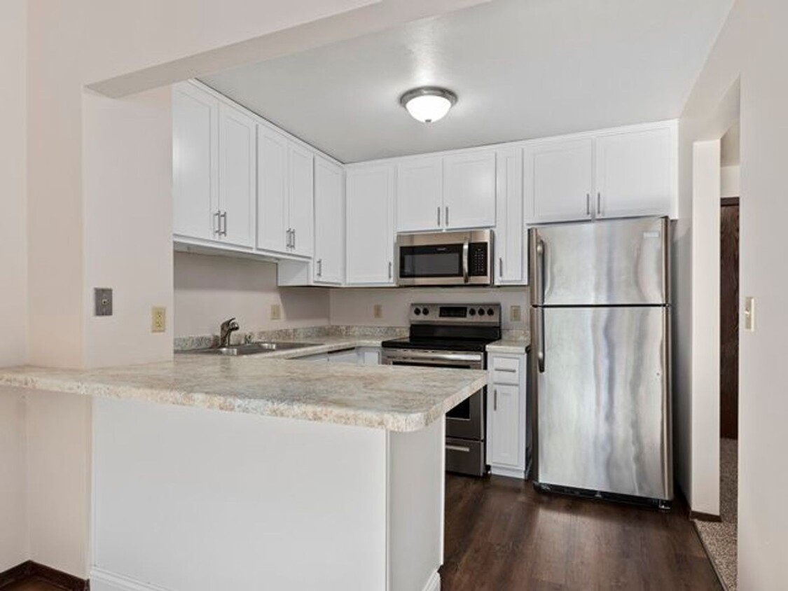 Foto principal - Nicolet Townhomes