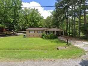 Building Photo - 1013 Double Oak Rd
