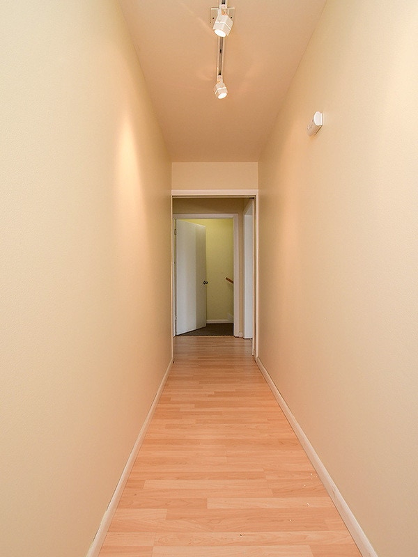 Building Photo - 730 S 35th Ave