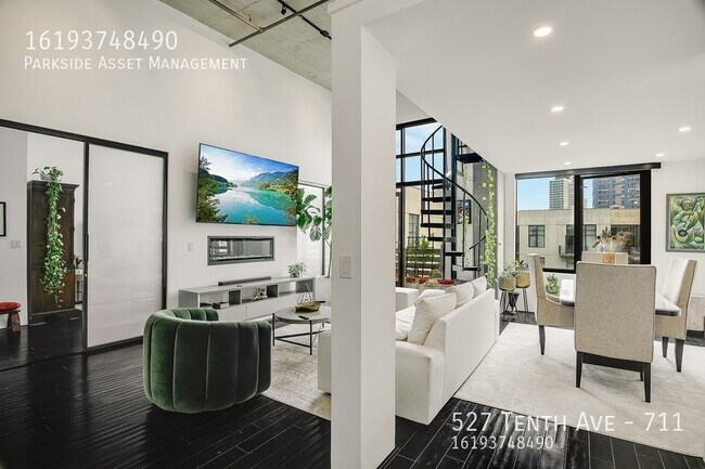 Building Photo - 527 Tenth Ave-711
