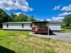 Building Photo - 1012 Ross Ln