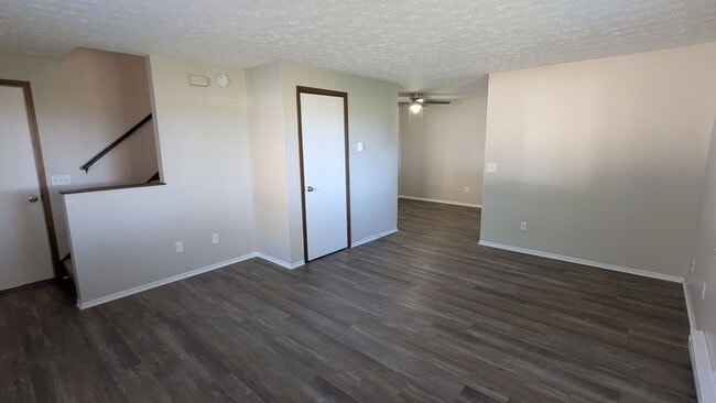 Building Photo - MN Cedar Village (797)