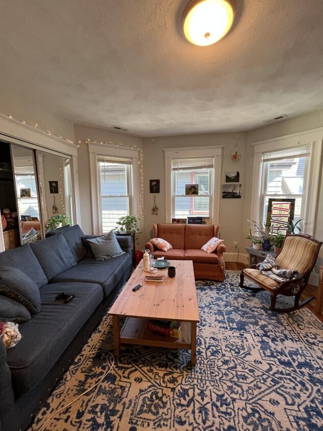 Primary Photo - 4.0 bedroom in Somerville Massachusetts 02144