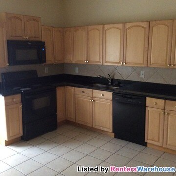 Building Photo - 67 Little St SE