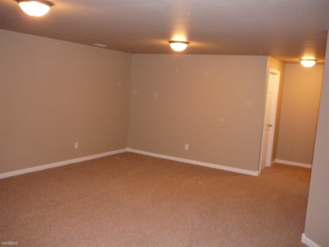 Building Photo - 3093 Hunters Ridge Loop