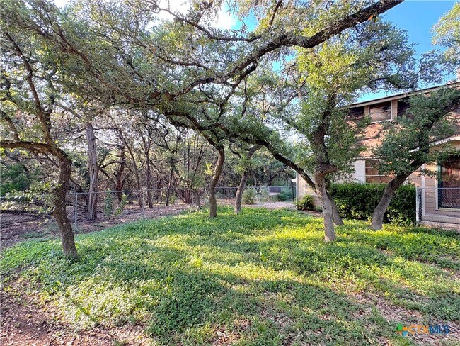 Foto del edificio - 850 Riviera Dr