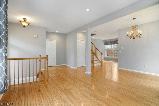 Building Photo - 145 Arrowgate Dr