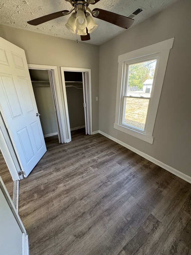 Photo - 123 Lansdown Ave House