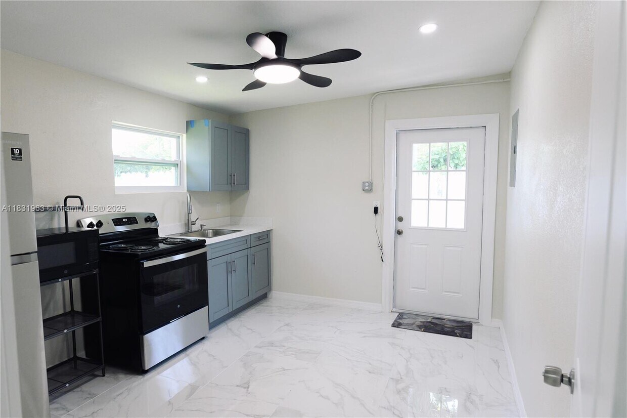 Foto principal - 1806 N 43rd Ave