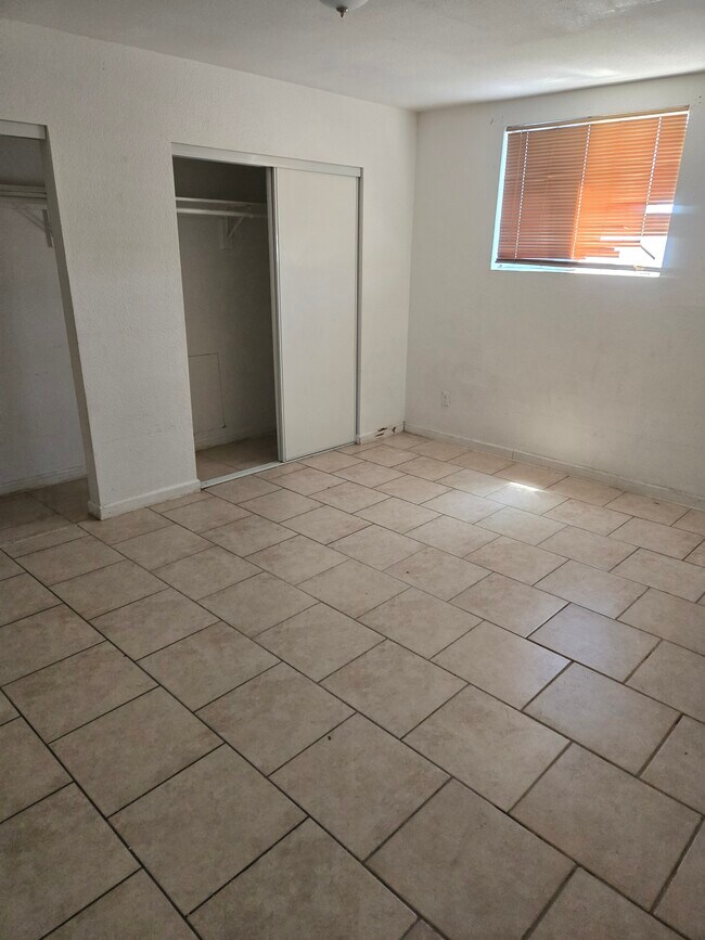 Foto del edificio - 1300 N 22nd St
