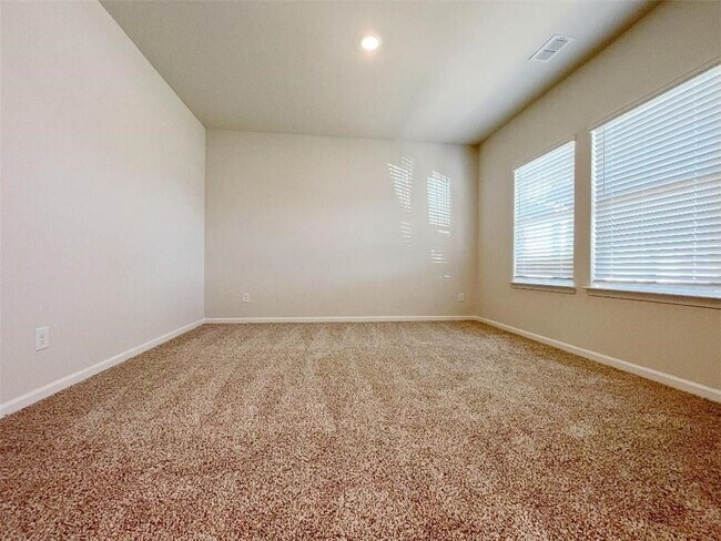 Foto del edificio - 6004 Hickory Crk Ct