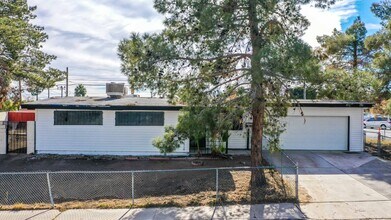 Building Photo - 612 N Bruce St