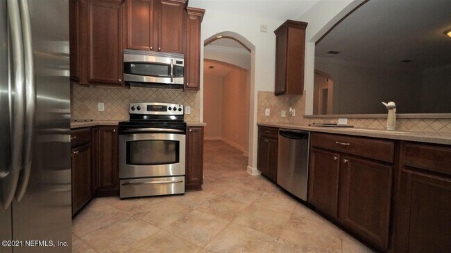 Foto del edificio - 4480 Deerwood Lake Pkwy