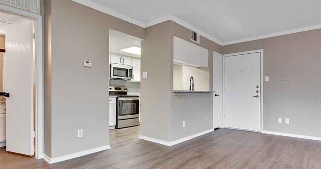 Foto del edificio - Westmount at River Park Apartments