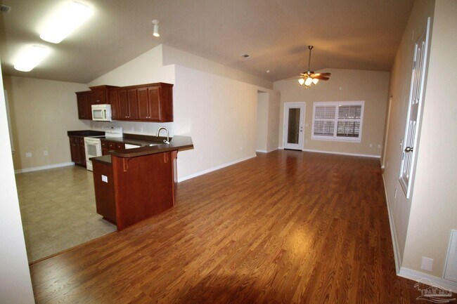 Foto del edificio - 4479 Winona Ln
