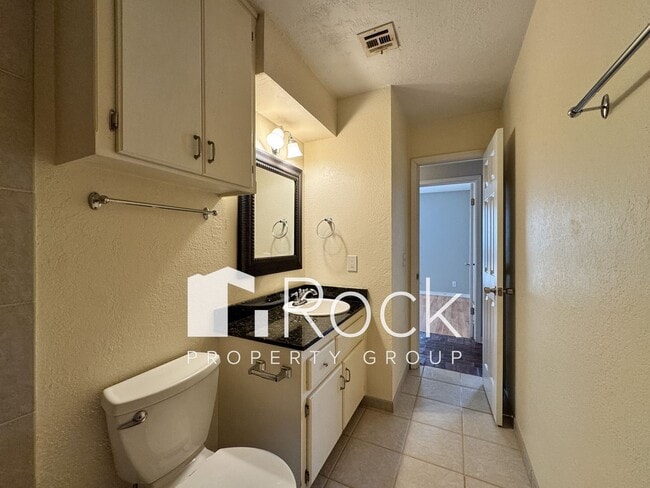 Foto del edificio - 3 Bedroom Home in NW Norman