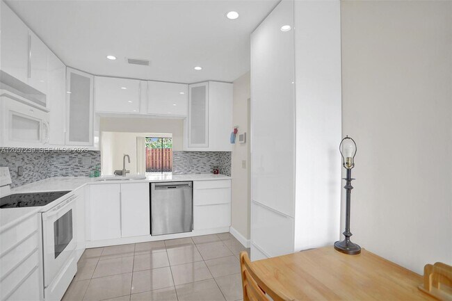 Building Photo - 11529 SW 133rd Terrace