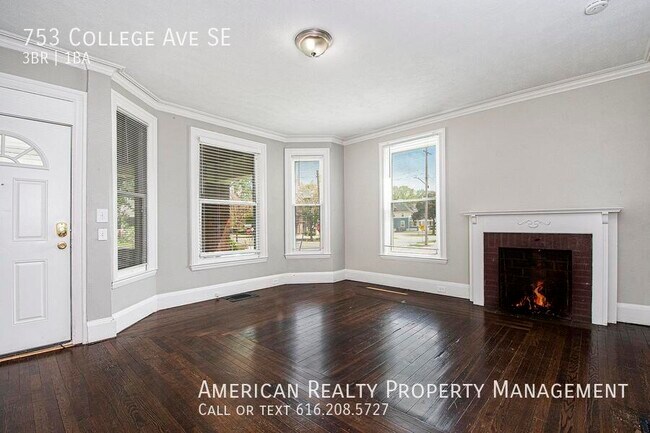 Foto del edificio - 753 College Ave SE