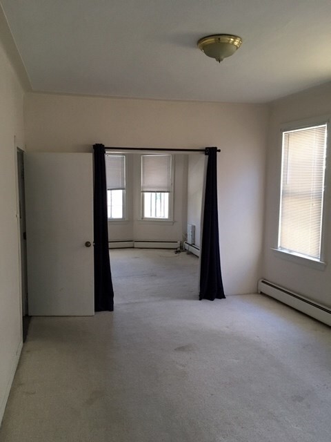 Foto del edificio - 91 W 46th St