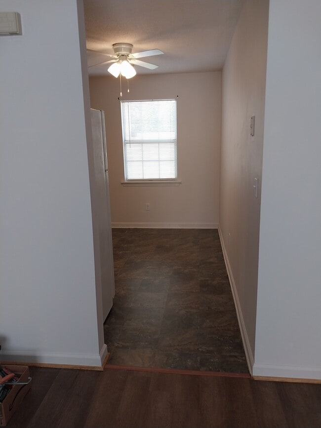 9901 Hixson Pike Unit D, SoddyDaisy, TN 37379 Apartments in Soddy