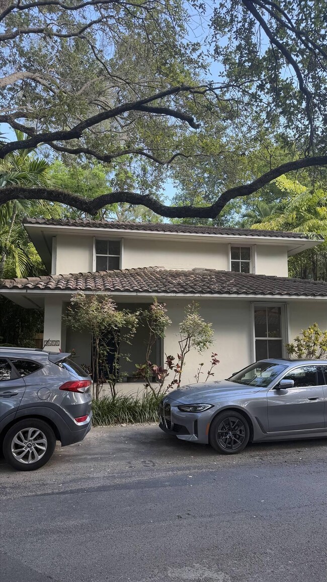 Foto del edificio - 3611 SW 37th Ave