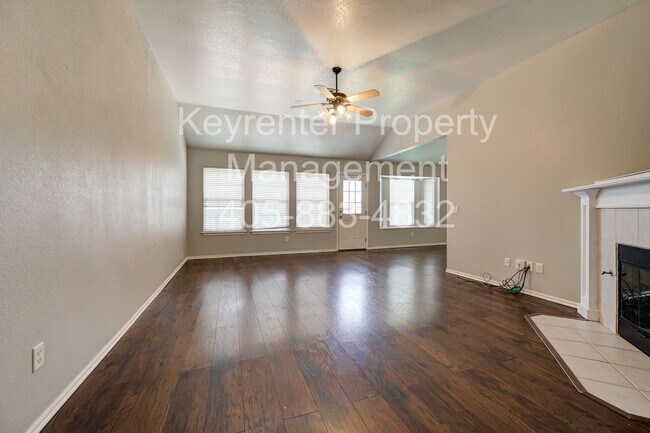 Foto del edificio - Charming 3-Bedroom, 2-Bath Home Next to Broadmoore Elementary!