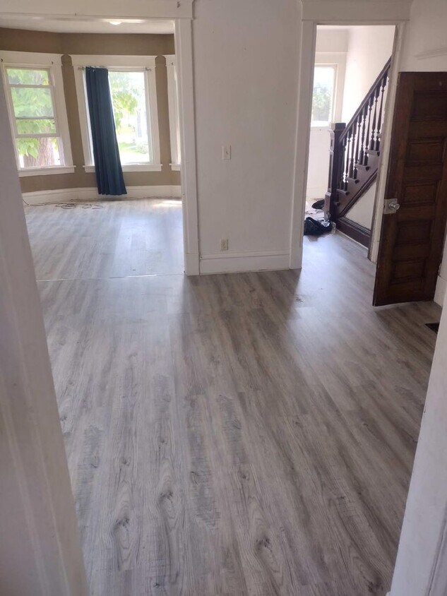 Foto principal - 213 Clay St