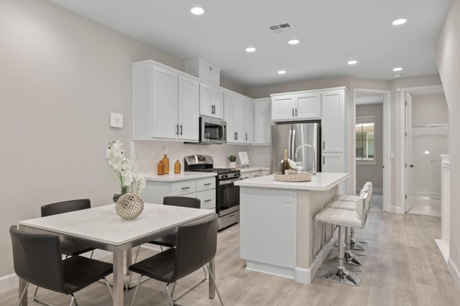 Foto del edificio - 1836 Enclave Pl