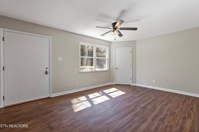 Building Photo - 8626 Hill Rd