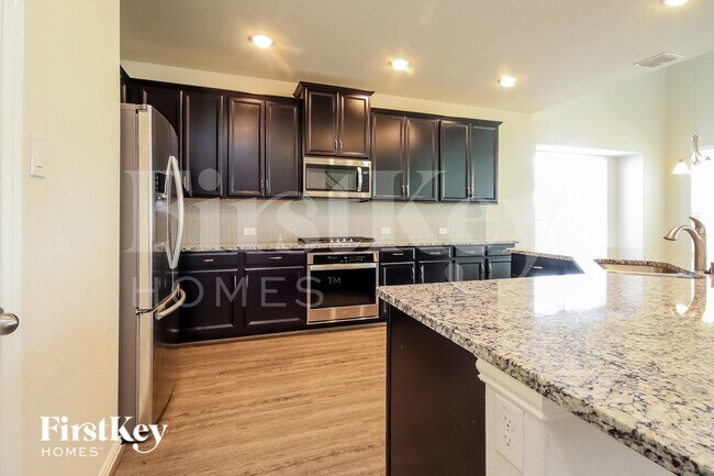 Foto del edificio - 24323 Huntcliff Dr