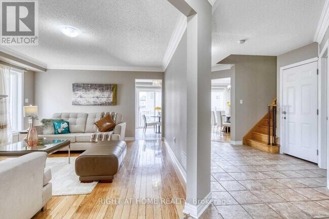 Photo du bâtiment - 636 Ormond Dr