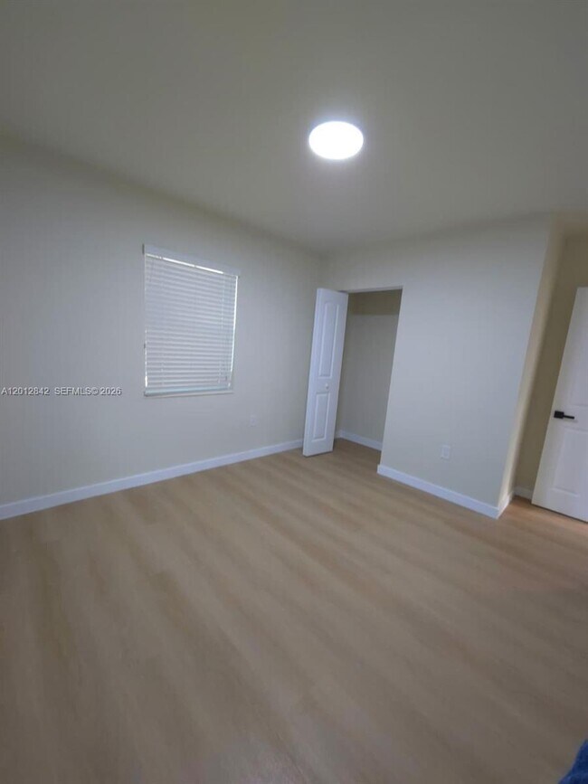 Foto del edificio - 720 NW 33rd Terrace
