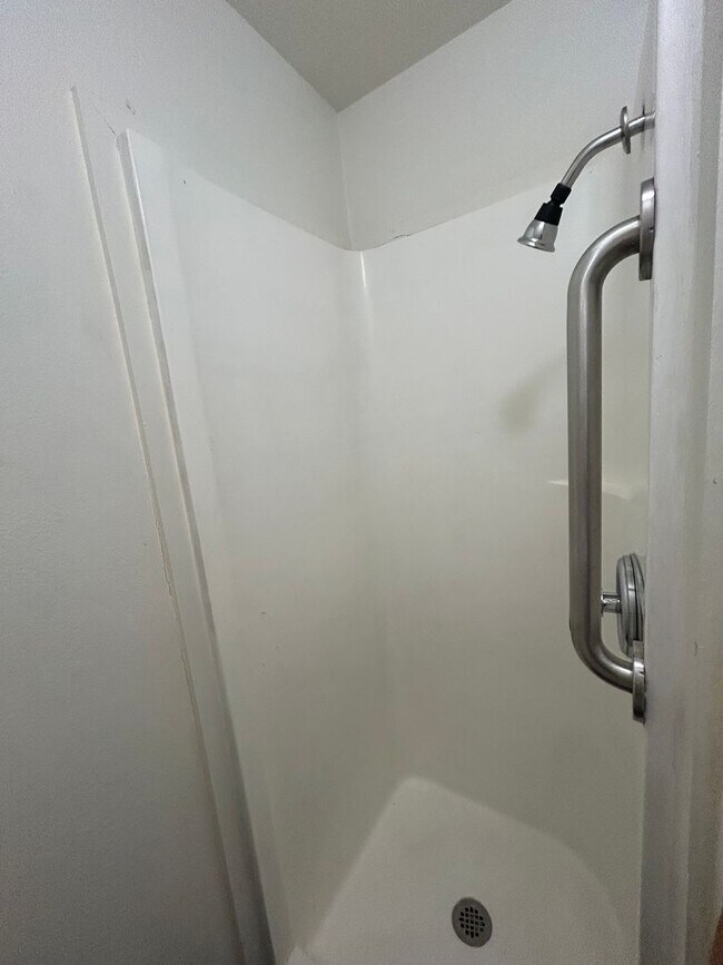 Foto del edificio - Charming Studio Retreat on Boise Bench!