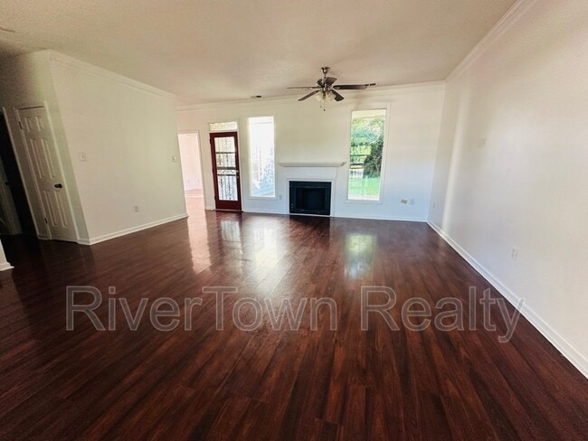 Photo - 1134 Hunter's Lake Dr House