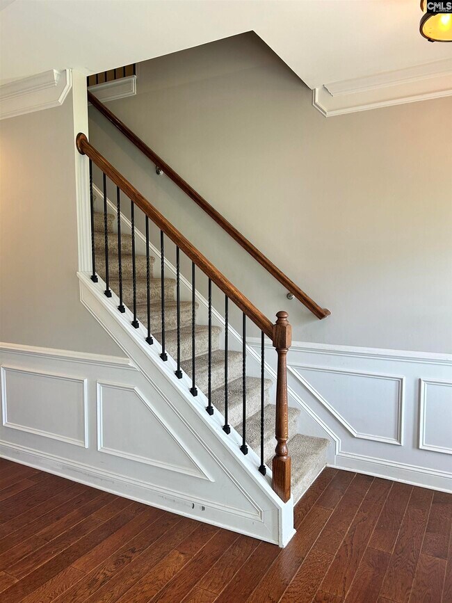 Building Photo - 219 Greenstone Way