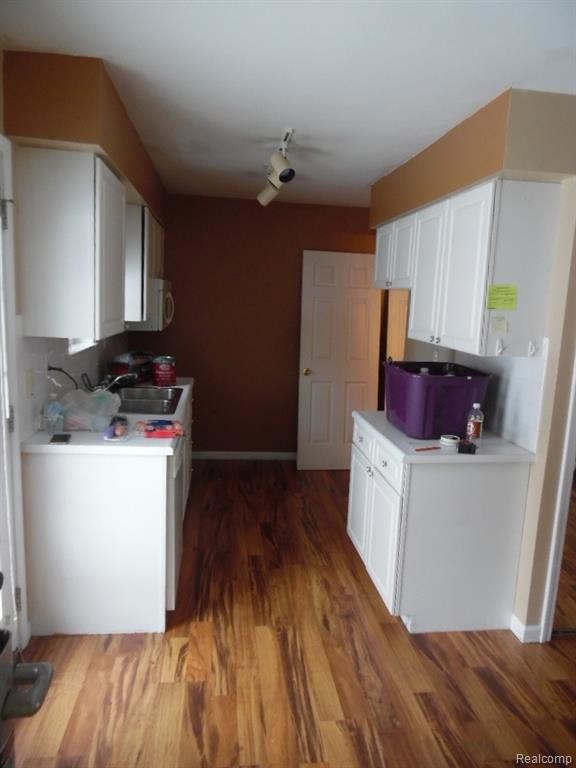 Building Photo - 6329 Beechfield Dr