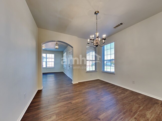 Building Photo - 601 Poplar Vista Lane