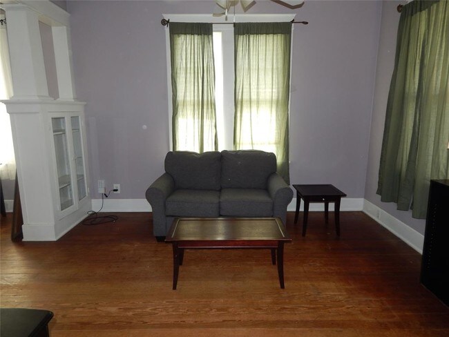 Building Photo - 3602 Avenue R