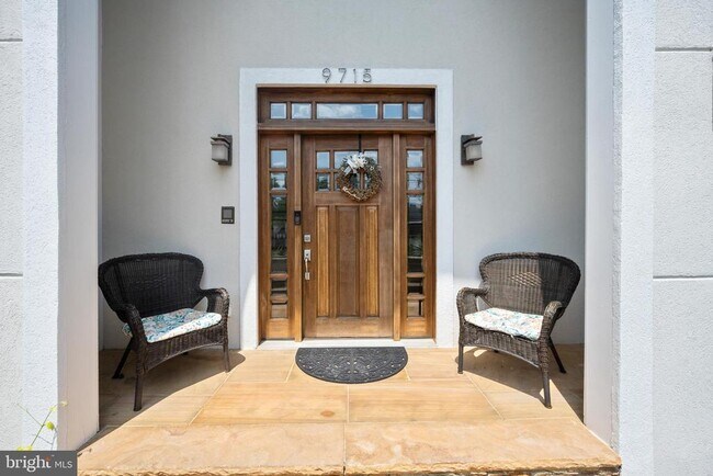 Foto del edificio - 9715 Singleton Dr