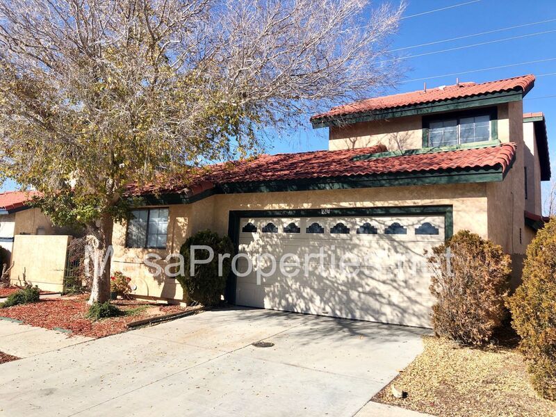 Primary Photo - 16194 Jasmine St