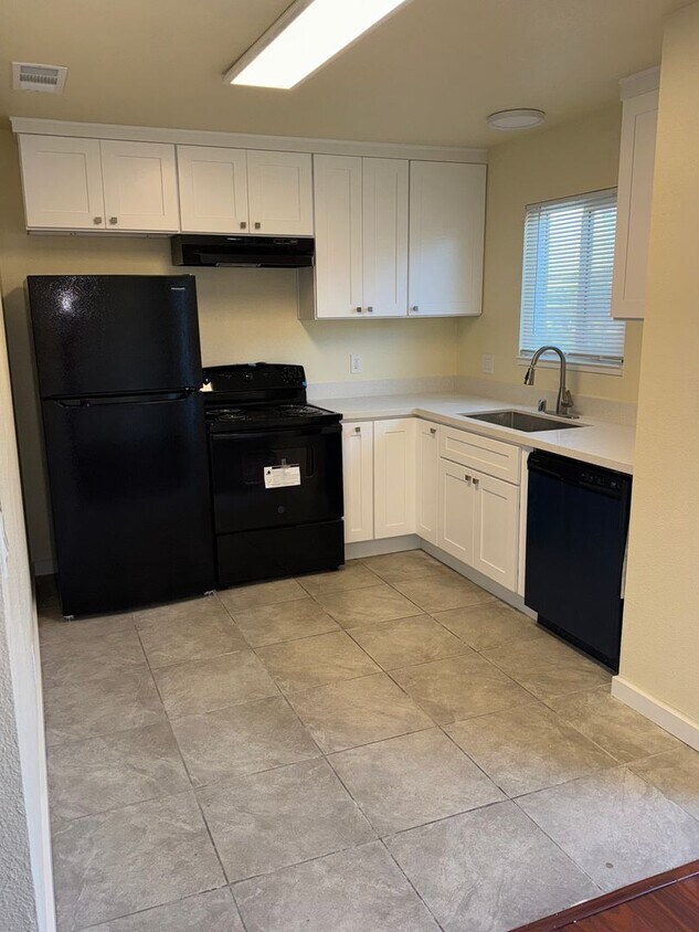 Foto principal - 4041 22nd St