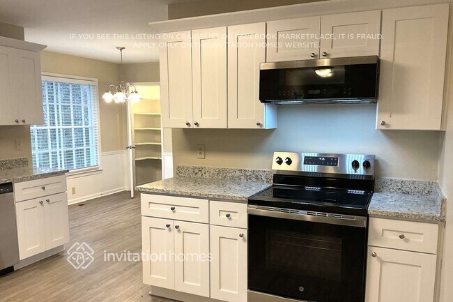 Building Photo - 651 Willow Ridge Dr NE