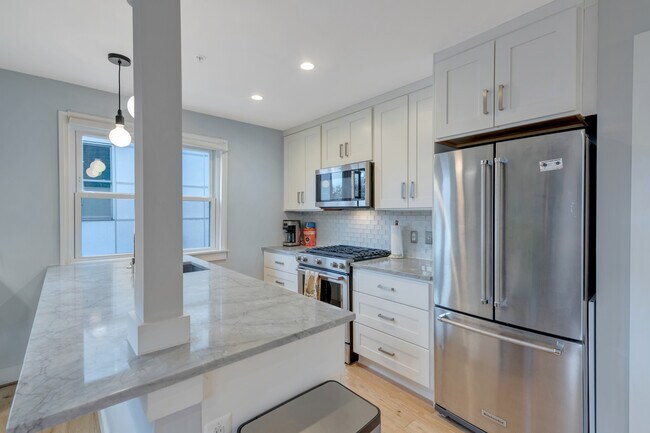 Foto del edificio - 1516 K St SE