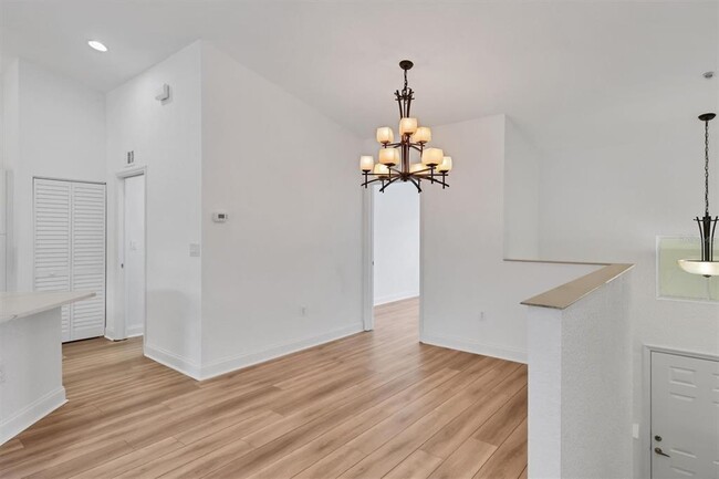 Building Photo - 7269 Fountain Palm Cir