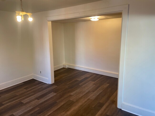 Foto del edificio - 501 W Market St